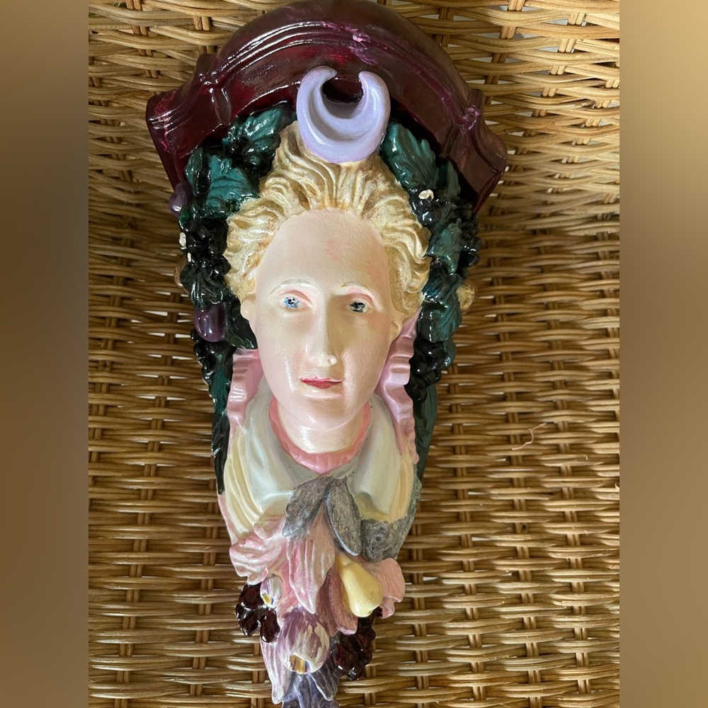 vintage decorative wall bracket, from the 20th century